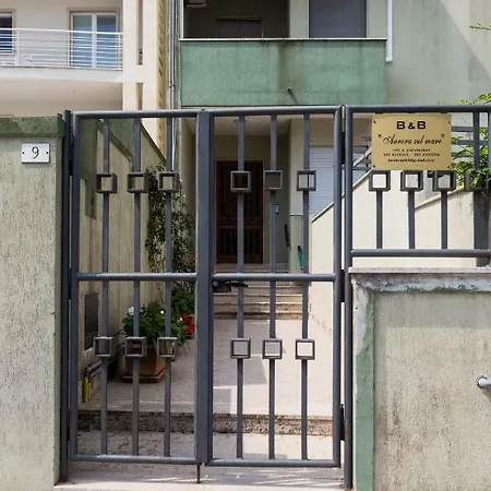 Aurora Sul Mare Bed and Breakfast 4*